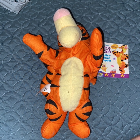 Talking Hand Puppet - Picture 2 of 7